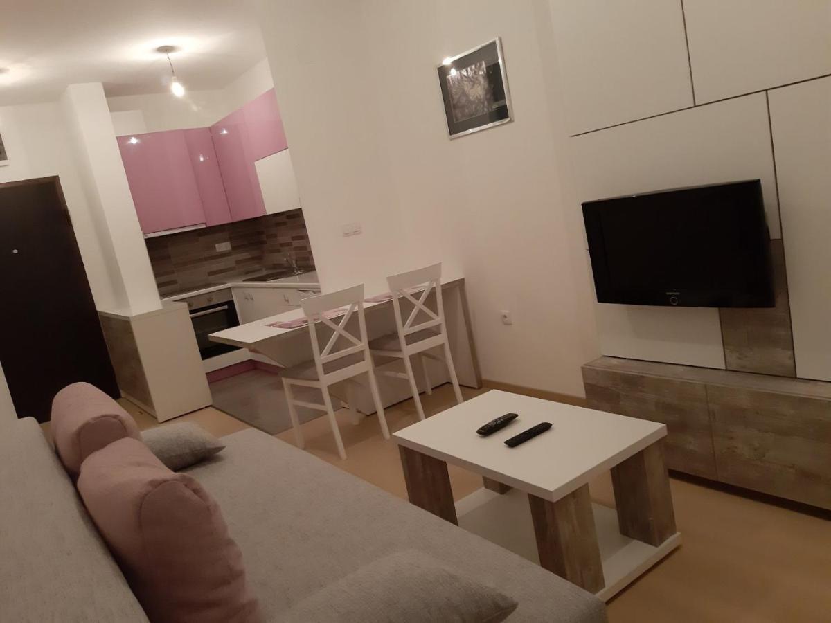 Apartman Ladybug Banja Luka Exteriör bild